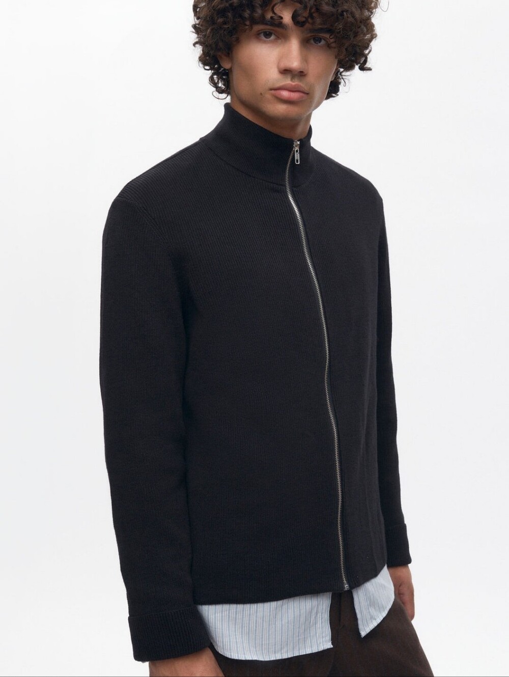 Kotn Men's Lightweight Zip Sweater in Black
